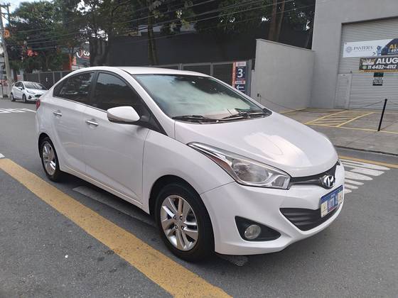 HYUNDAI HB20S 1.6 PREMIUM 16V FLEX 4P AUTOMÁTICO